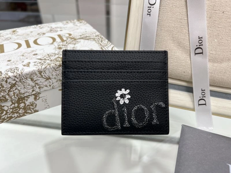 Minimalist Christian Dior Wallet 76958