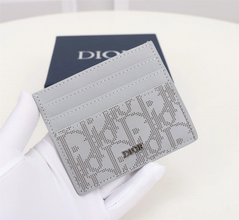 Cozy Christian Dior Wallet 71350