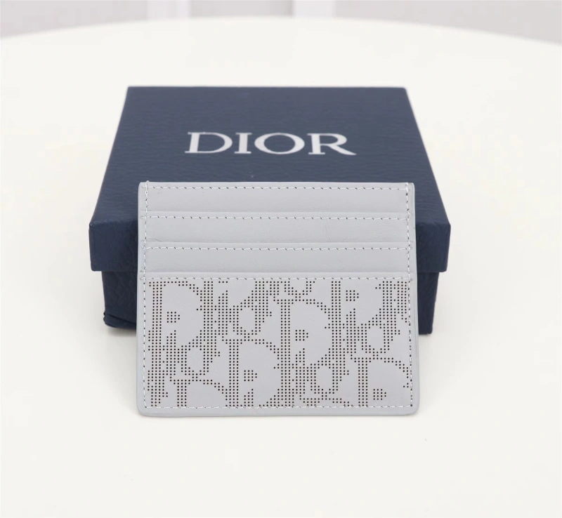 Cozy Christian Dior Wallet 71350