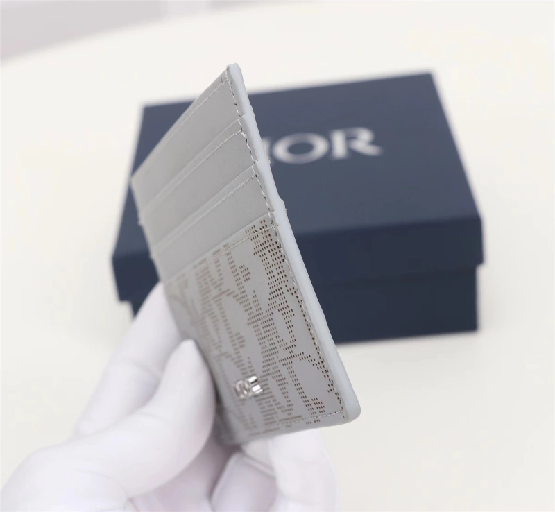 Cozy Christian Dior Wallet 71350
