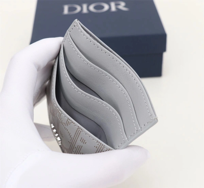 Cozy Christian Dior Wallet 71350