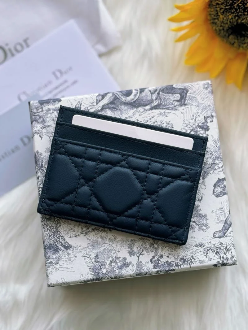 Christian Dior Wallets Purse Sophisticated 46682