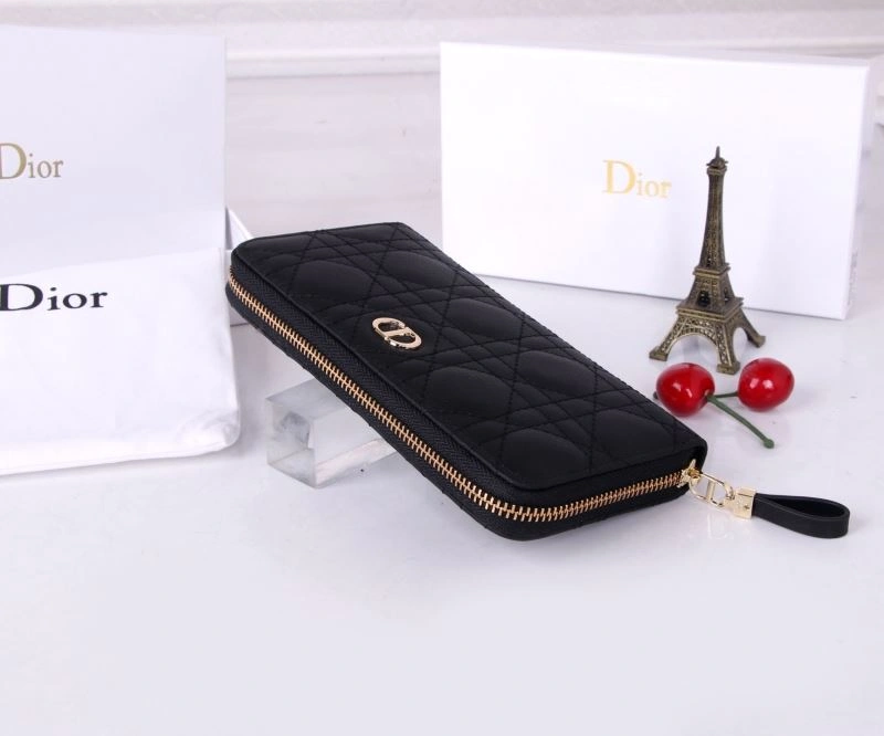 Trendsetting Christian Dior Wallets Purse 88224