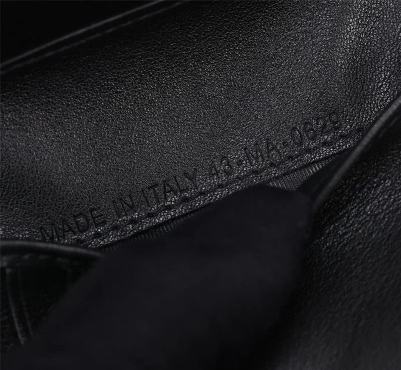 Christian Dior Wallets Purse Comfortable 46050