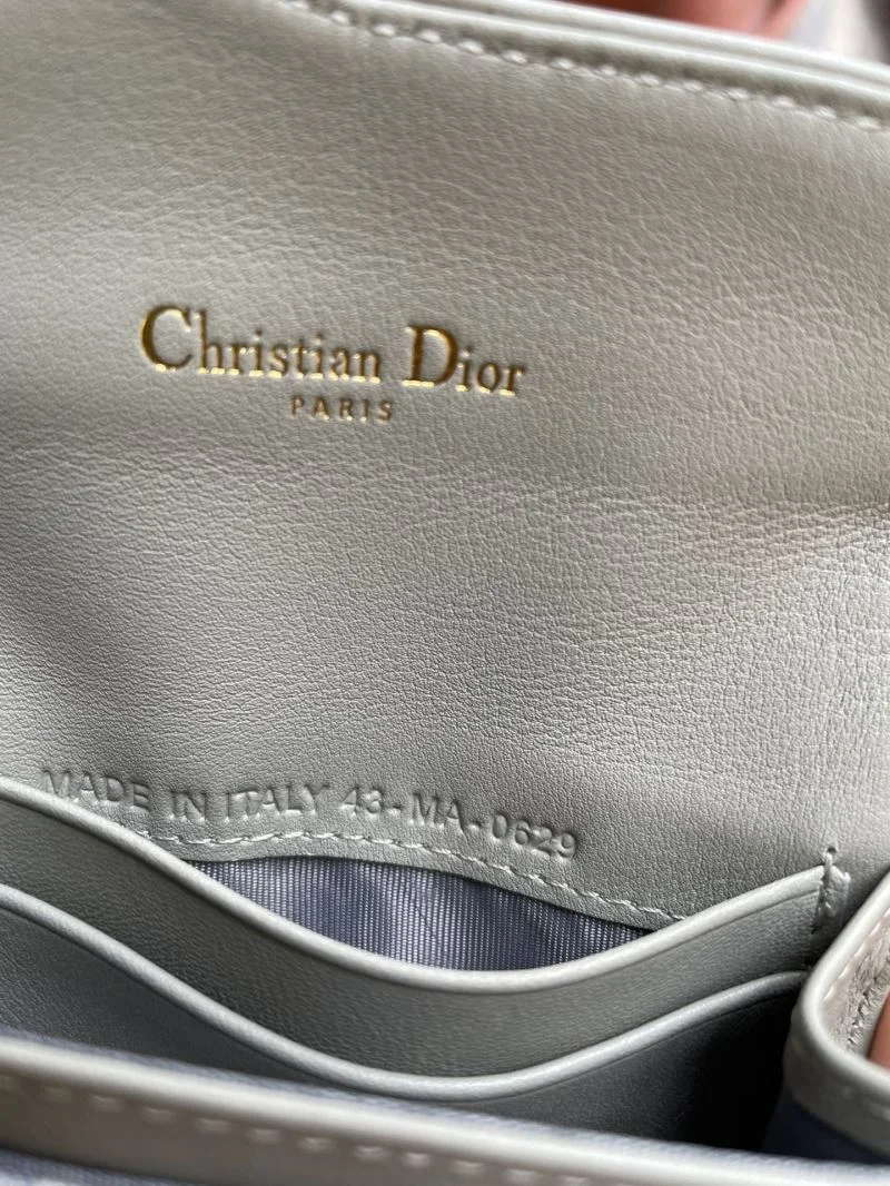 Christian Dior Wallets Purse Durable 46018