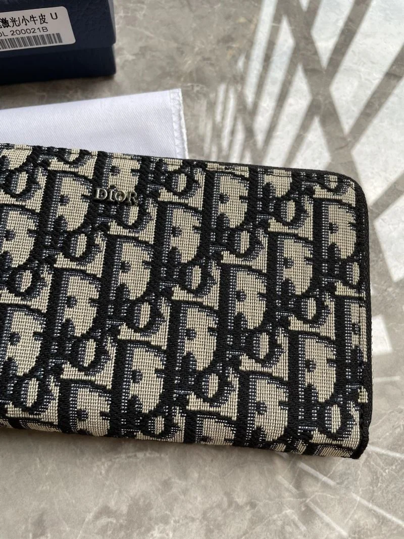 Resilient Christian Dior Wallets Purse 46011