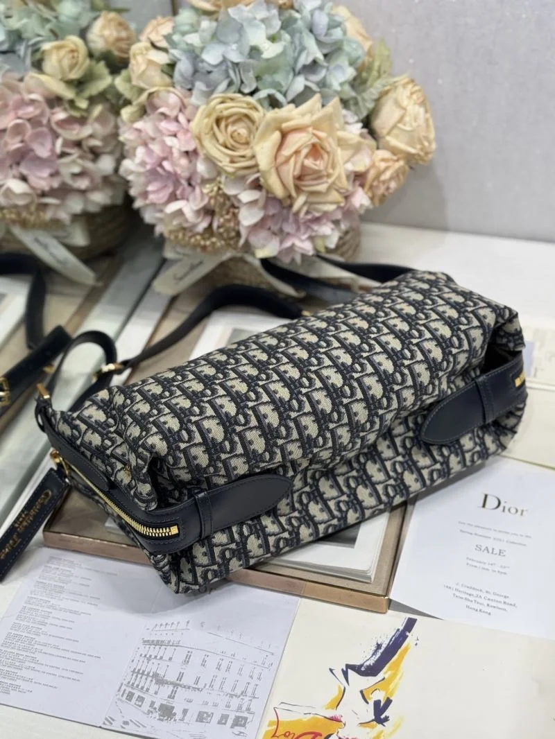 Neat Christian Dior Wallets Purse 46013