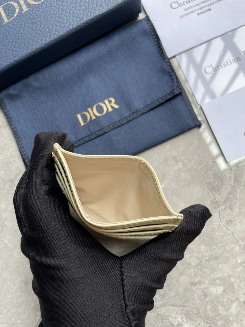 Christian Dior Wallets Purse Unique 46023