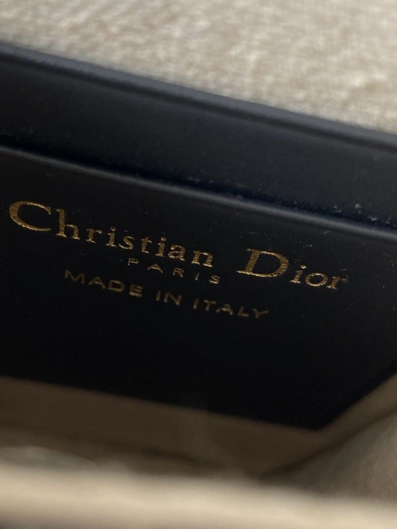 Stylish Christian Dior Wallets Purse 68643