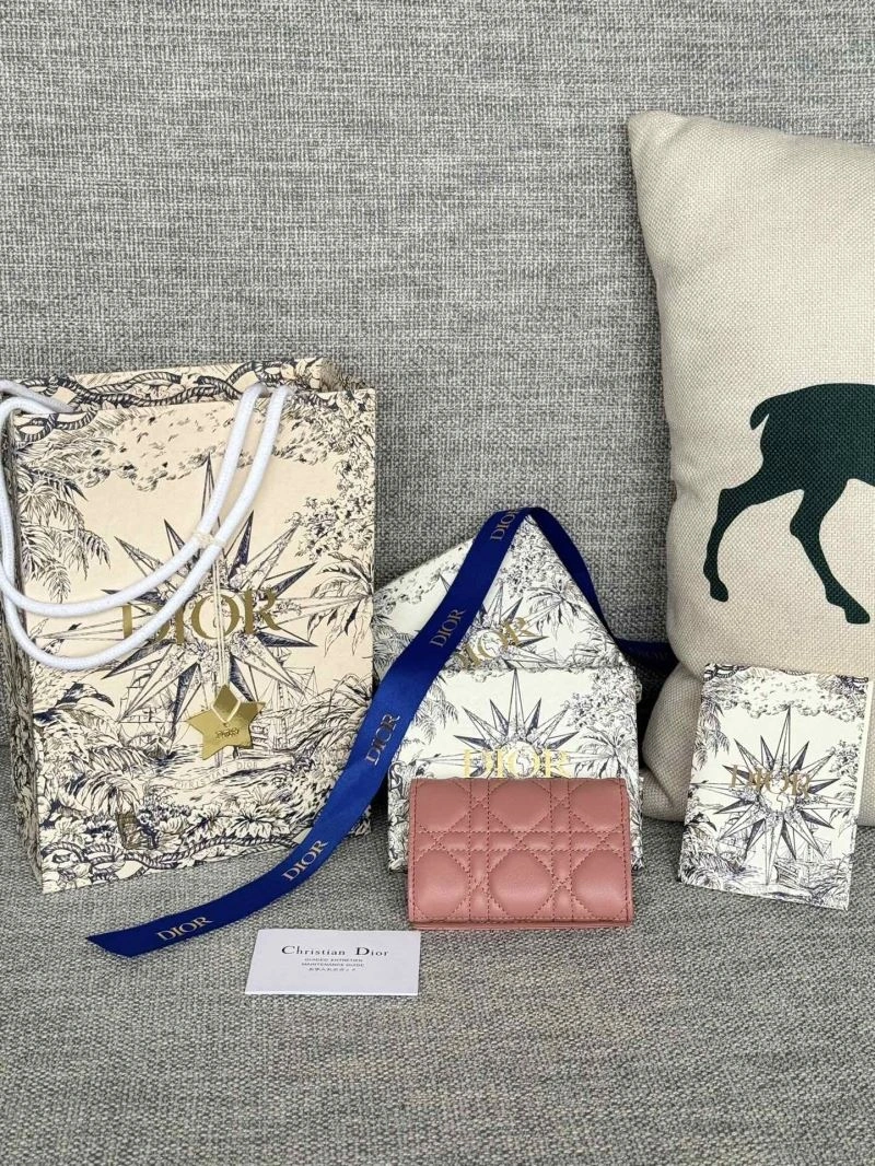 Cozy Christian Dior Wallets Purse 68661