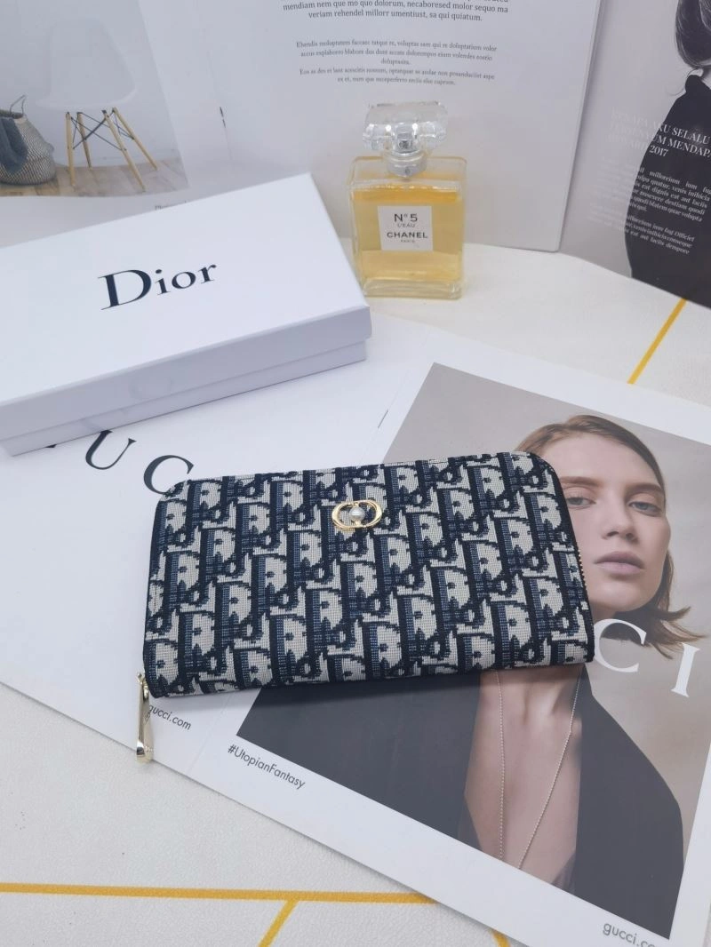 Cozy Christian Dior Wallets Purse 86152