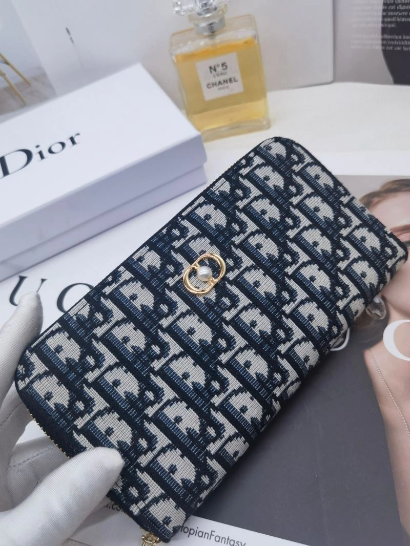 Cozy Christian Dior Wallets Purse 86152