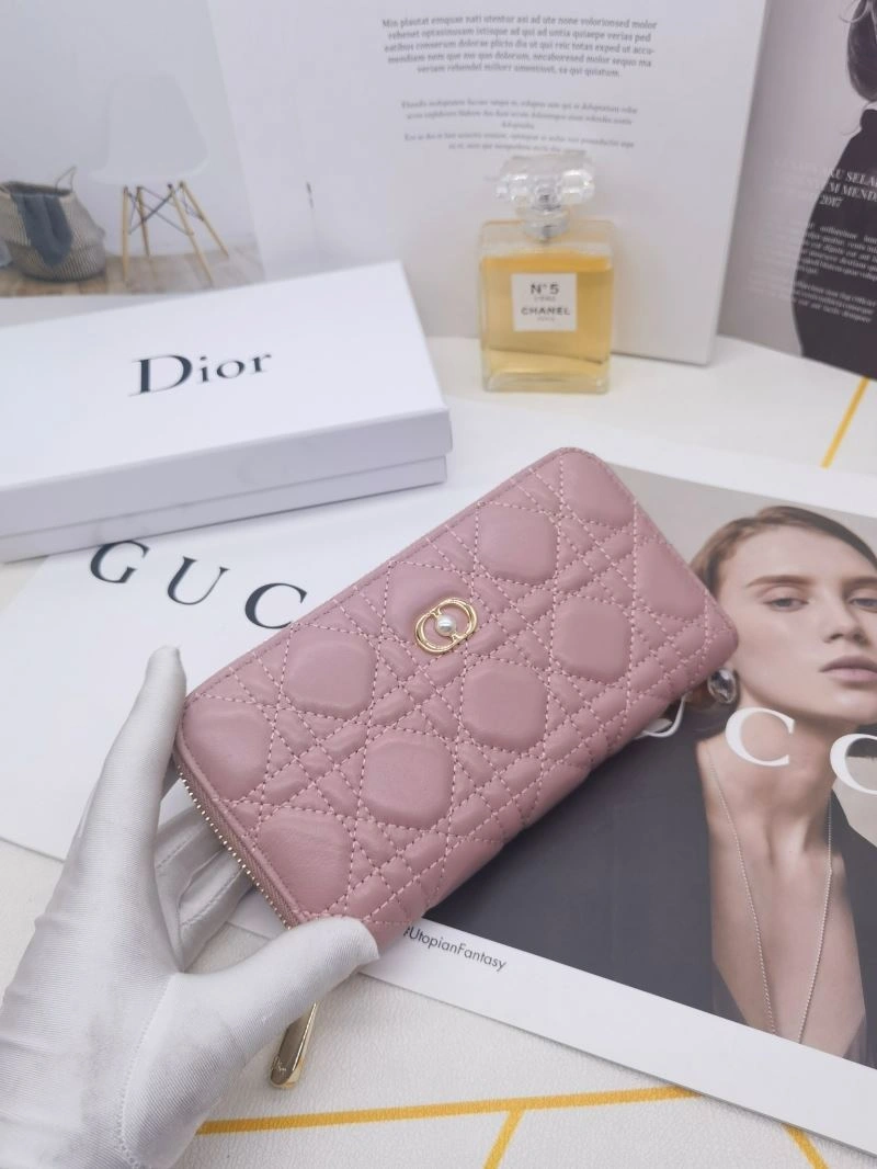Cozy Christian Dior Wallets Purse 86143