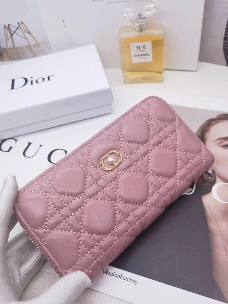 Cozy Christian Dior Wallets Purse 86143