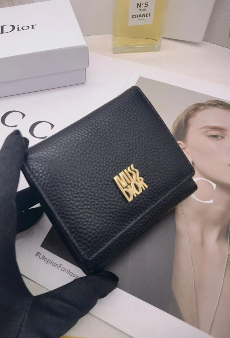 Snug Christian Dior Wallets Purse 86179