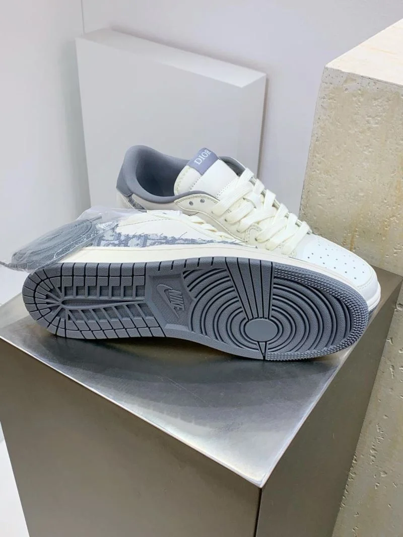 Vibrant Christian Dior x Nike Shoes 20451
