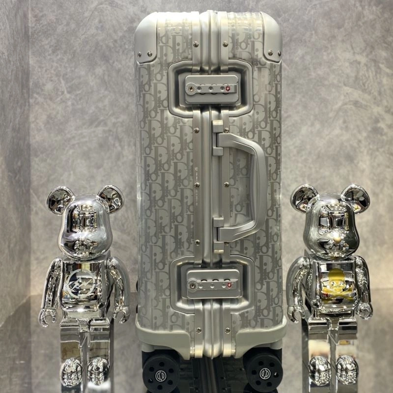 Christian Dior x Rimowa Suitcase FastDry 69401