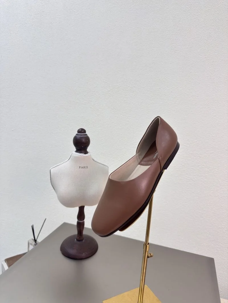 FastDry Christian Louboutin Flat Shoes 22743