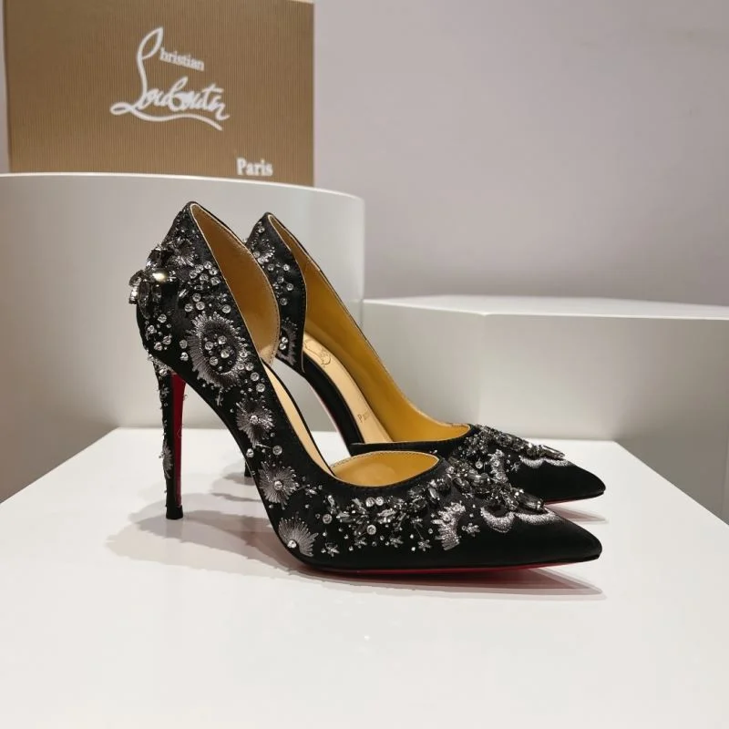 Christian Louboutin Heeled Shoes TimelessDesign 22724