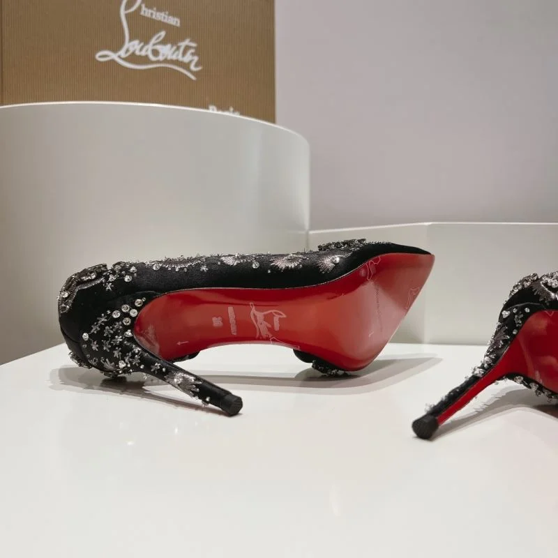 Christian Louboutin Heeled Shoes TimelessDesign 22724