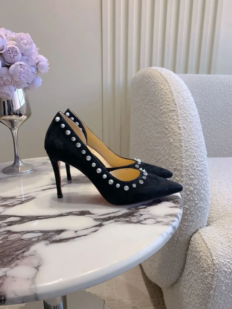 UrbanStyle Christian Louboutin Heeled Shoes 22804