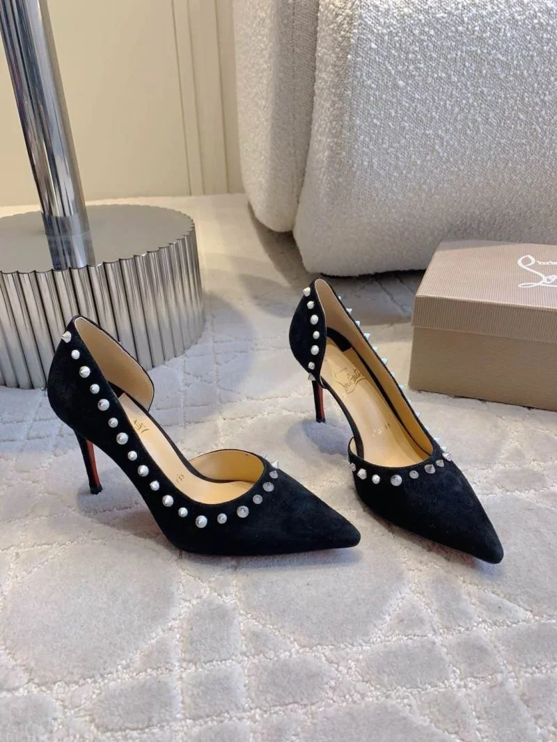 UrbanStyle Christian Louboutin Heeled Shoes 22804