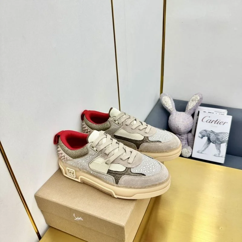 Christian Louboutin Low Shoes Versatile 22775