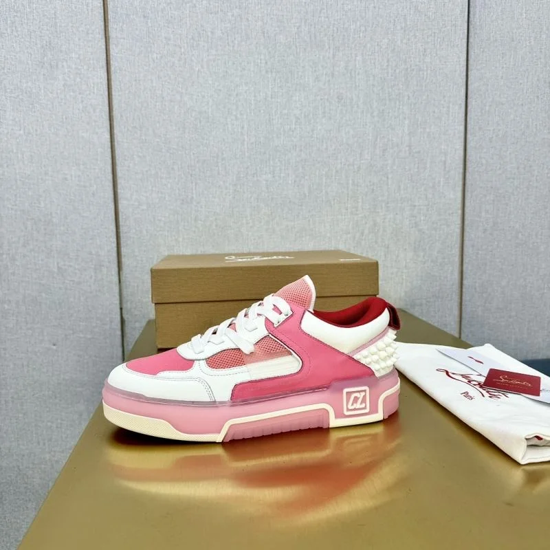 UrbanChic Christian Louboutin Low Shoes 22778