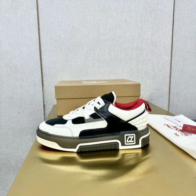 Christian Louboutin Low Shoes Comfortable 22782