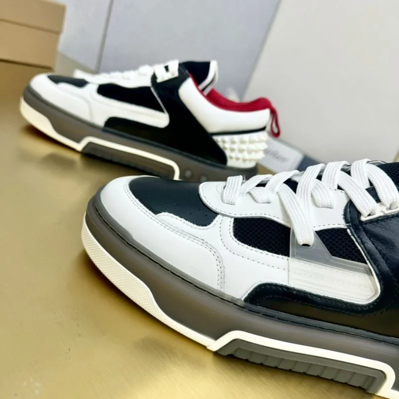 Christian Louboutin Low Shoes Comfortable 22782