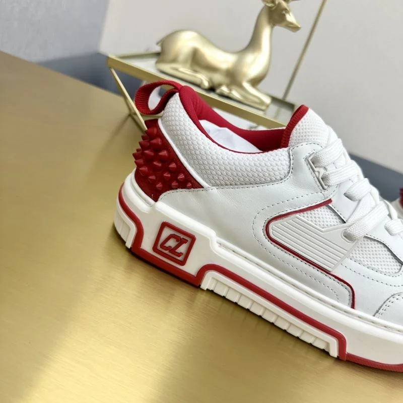 Christian Louboutin Low Shoes Trendy 22759