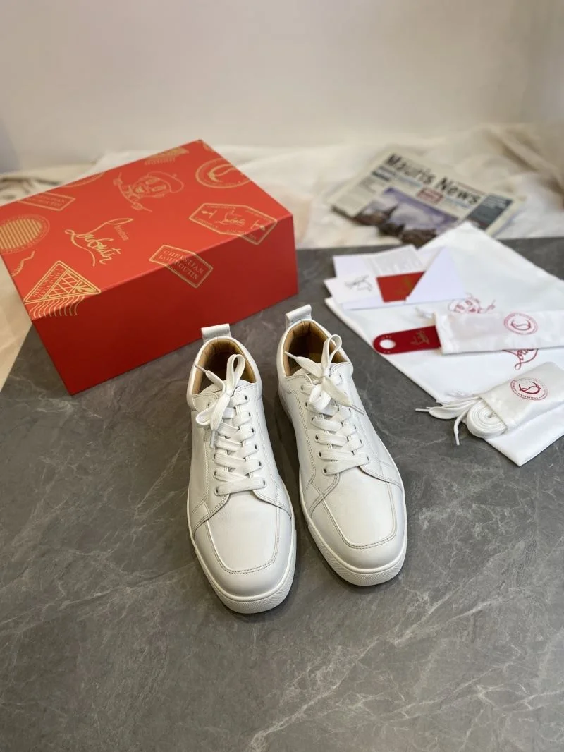 RelaxedFit Christian Louboutin Low Shoes 22721