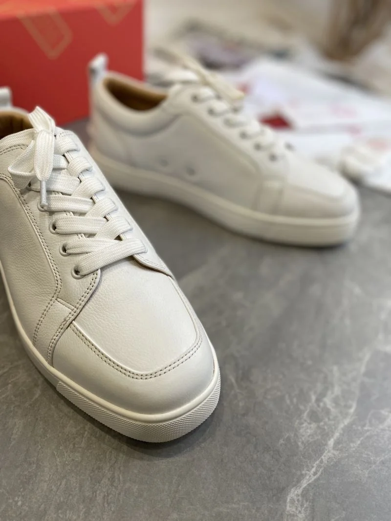 RelaxedFit Christian Louboutin Low Shoes 22721