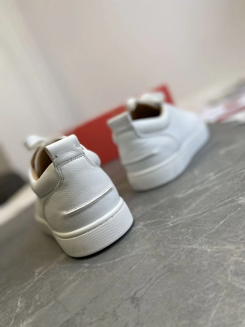 RelaxedFit Christian Louboutin Low Shoes 22721