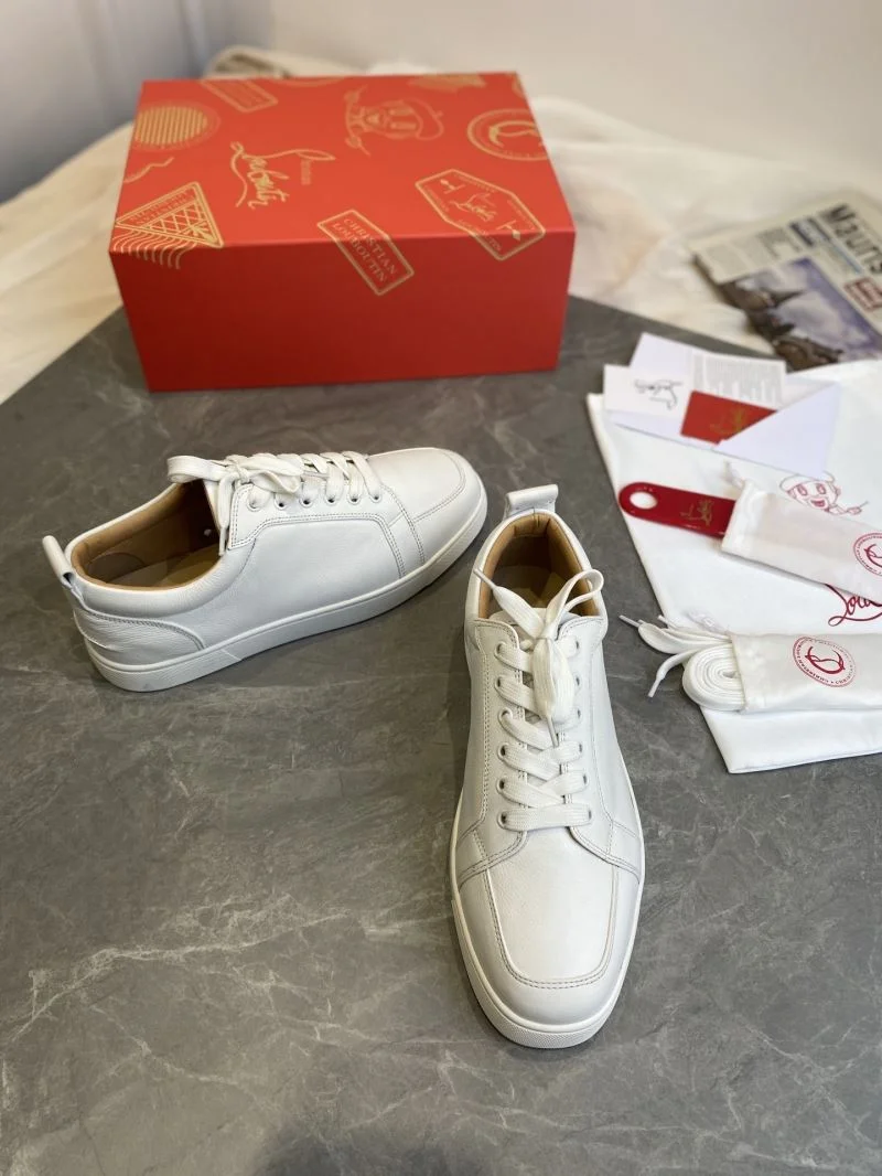 RelaxedFit Christian Louboutin Low Shoes 22721