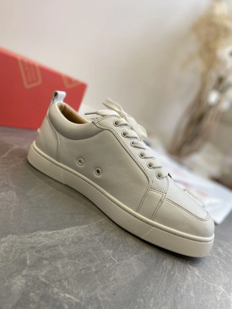 RelaxedFit Christian Louboutin Low Shoes 22721