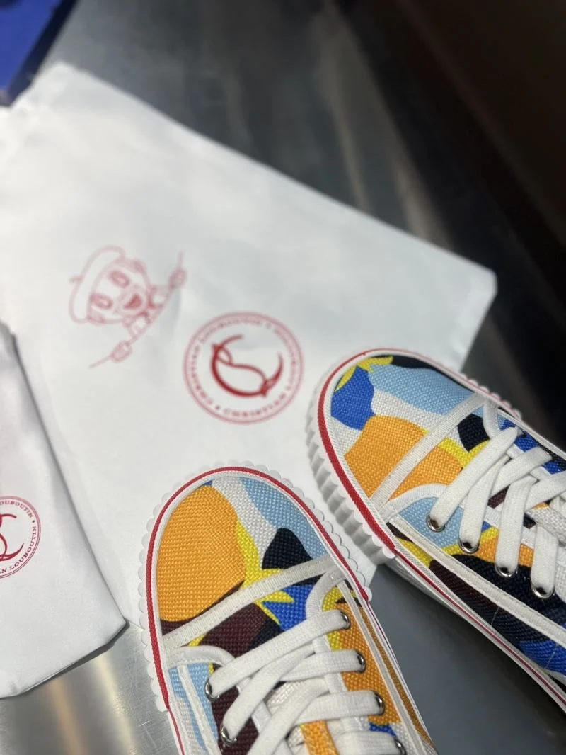 Christian Louboutin Low Shoes Vibrant 22731