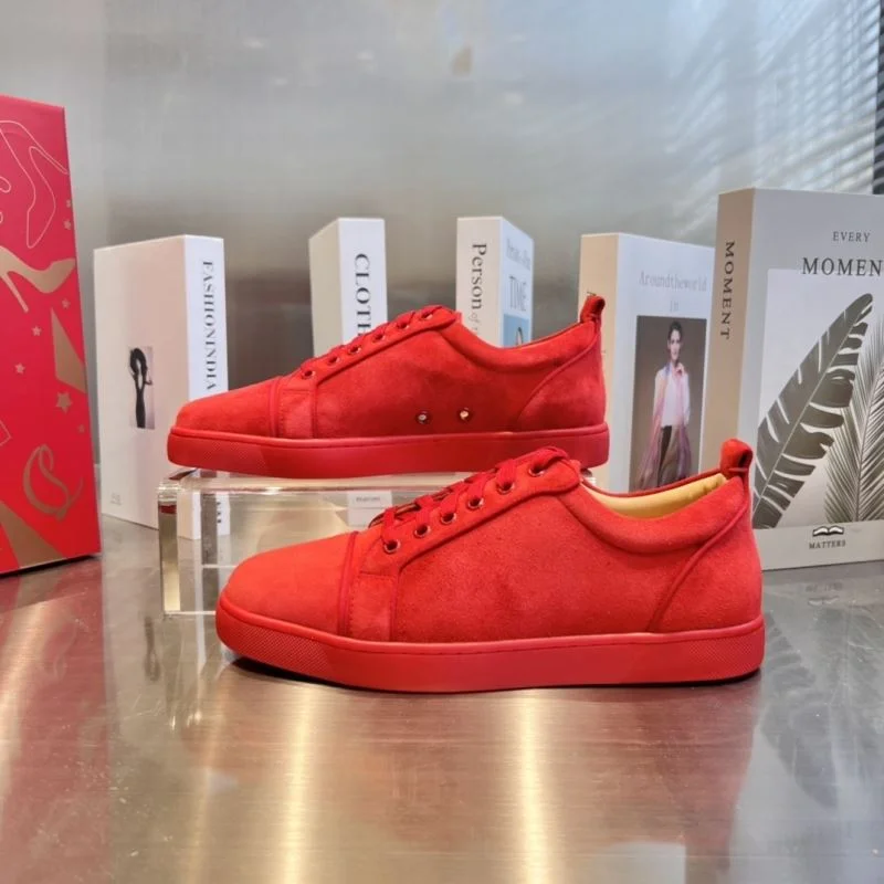 Refined Christian Louboutin Low Shoes 22707