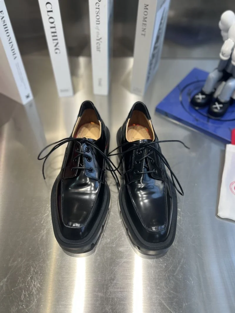 Christian Louboutin Low Shoes Practical 22681