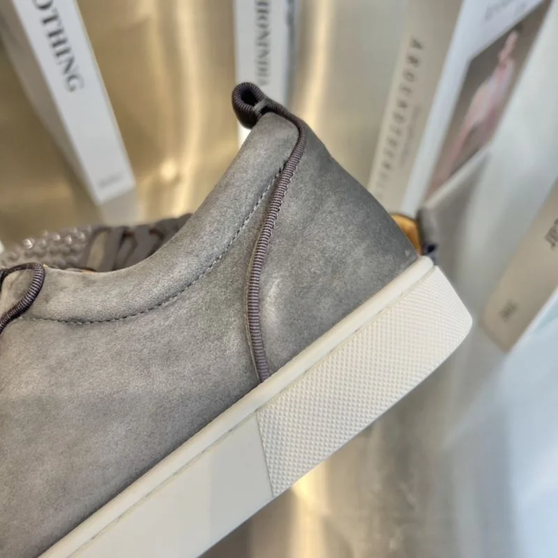 Timeless Christian Louboutin Low Shoes 22679