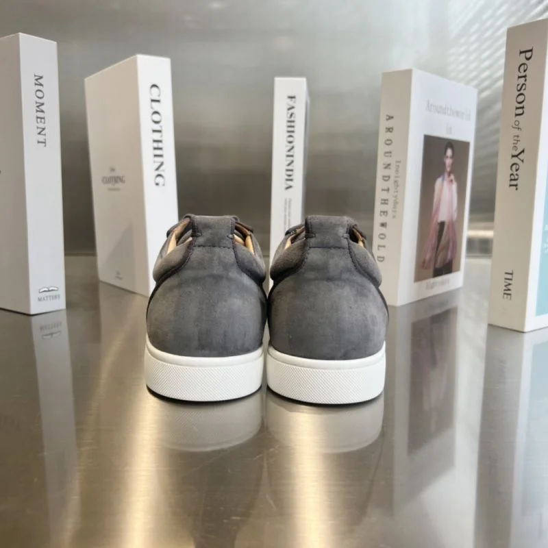 Timeless Christian Louboutin Low Shoes 22679