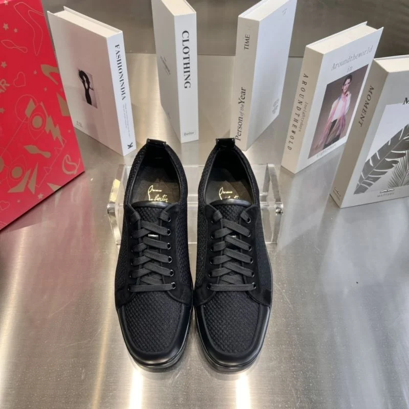 Christian Louboutin Low Shoes WellDesigned 22676