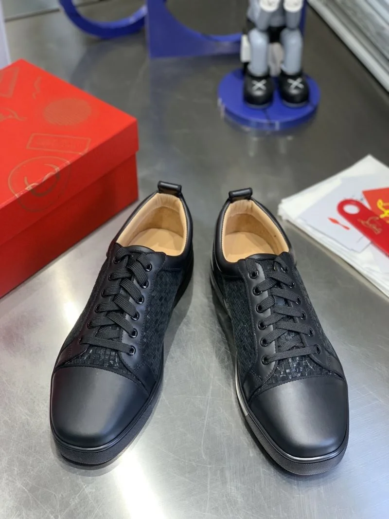 Christian Louboutin Low Shoes Fashionable 22659