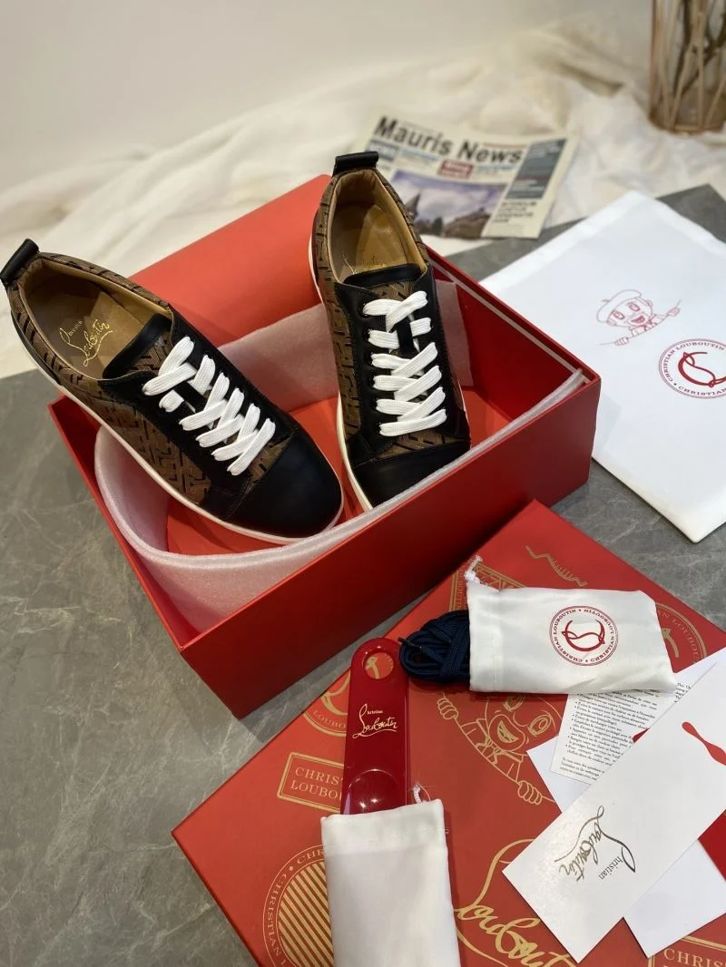 Christian Louboutin Low Shoes Durable 22692