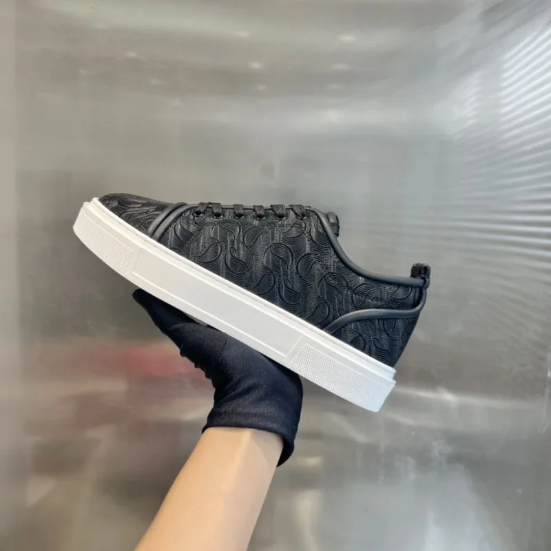 Christian Louboutin Low Shoes Versatile 22639
