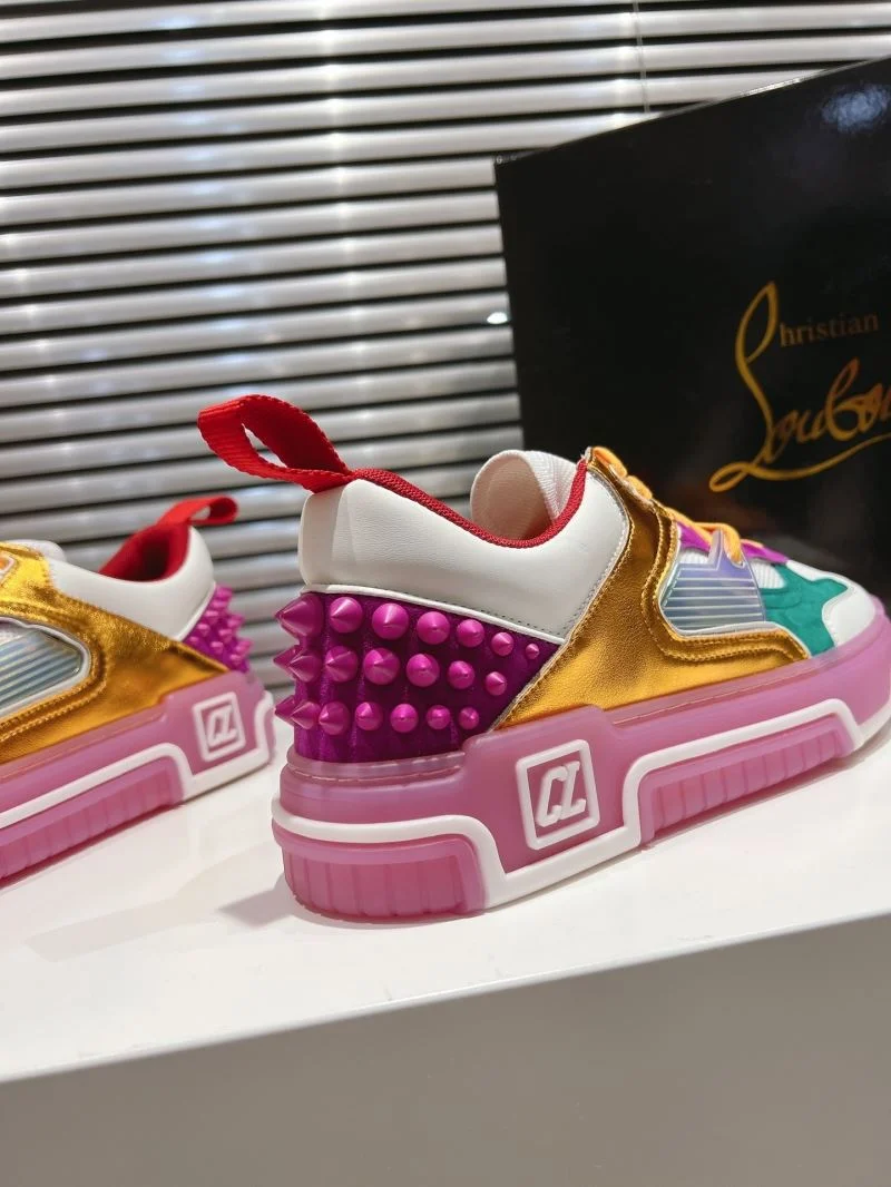 WrinkleFree Christian Louboutin Low Shoes 22634