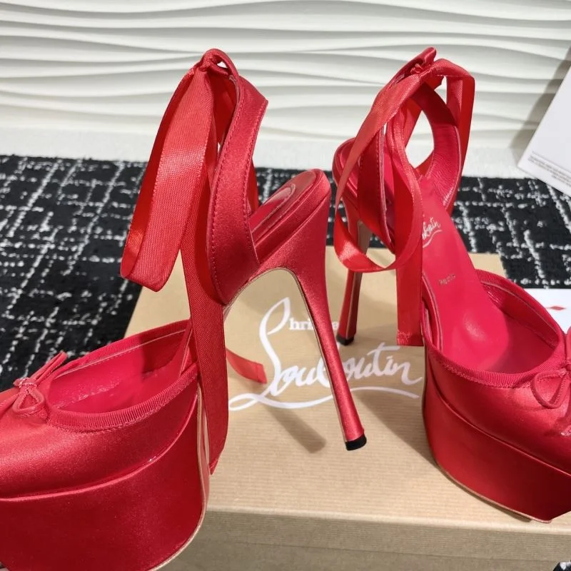Christian Louboutin Sandals Vibrant 22765