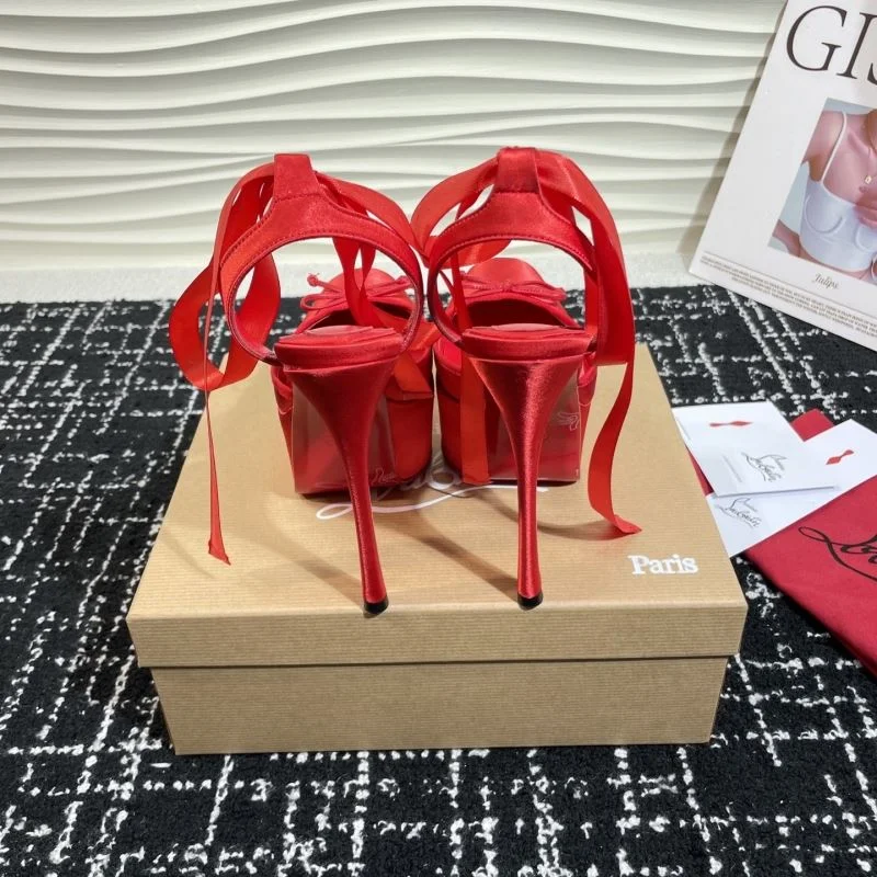 Christian Louboutin Sandals Vibrant 22765