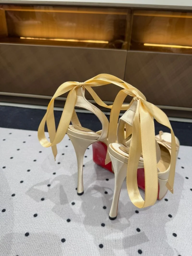 Christian Louboutin Sandals Fashionable 22603