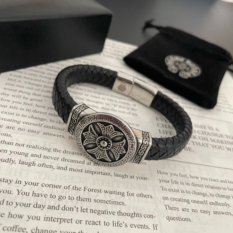 Sleek Chrome Hearts Bracelets 241771